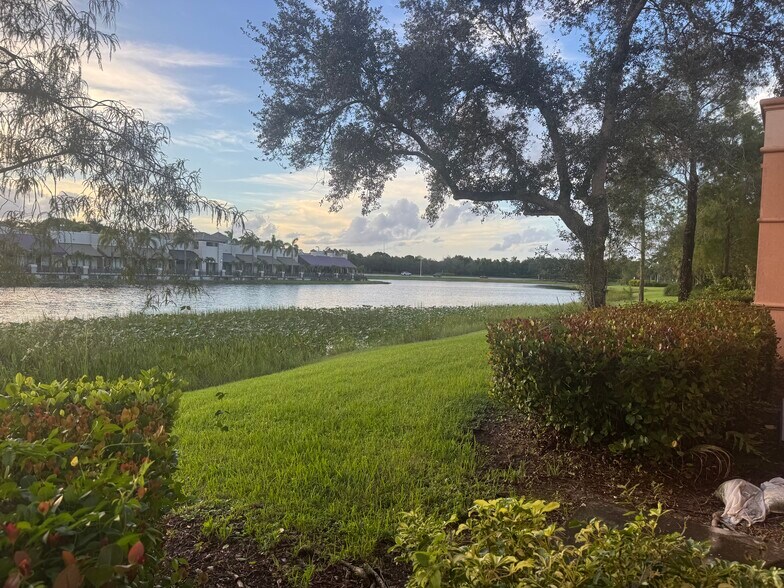 More Photos Of 2233 Commerce Pky, Weston Office For Sale