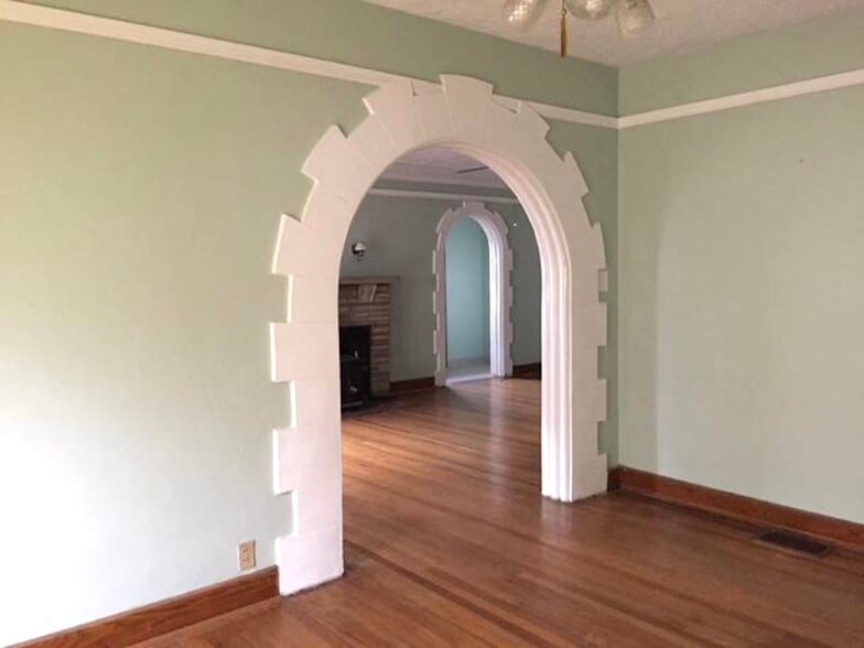 More Photos Of 809 N Walnut St, Bloomington Apartments For Sale