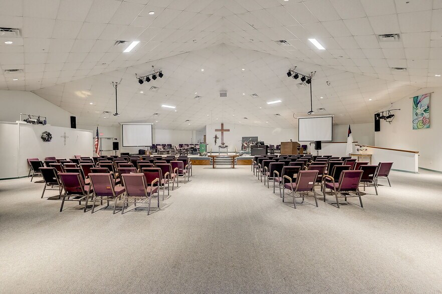 More Photos Of 451 Riviera Dr NE, Palm Bay Religious Facility For Sale