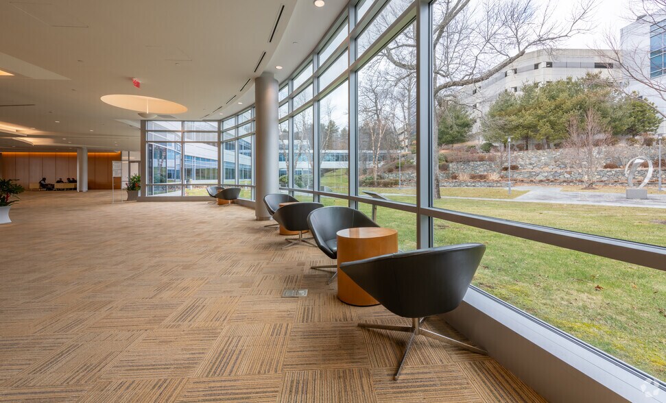 More Photos Of 930 Winter St, Waltham Office For Lease