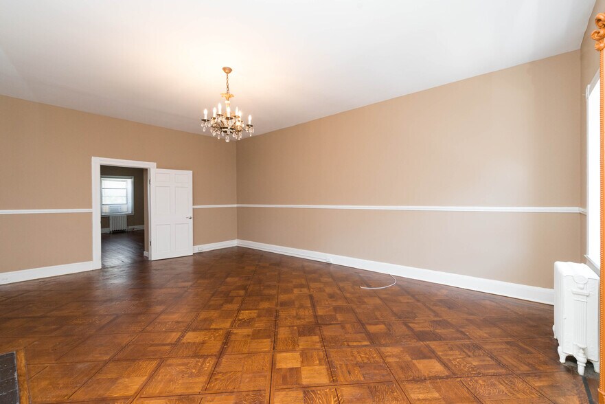 More Photos Of 18 W Franklin St, Baltimore Office Residential For Sale