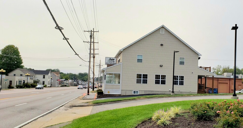 More Photos Of 14319 Manchester Rd, Ballwin Freestanding For Lease