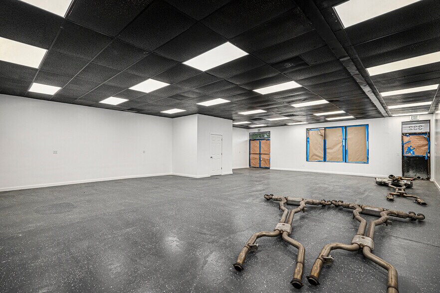 More Photos Of 340 W Hampden Ave, Englewood Freestanding For Lease