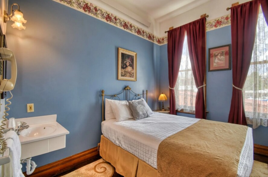 More Photos Of 700 Harrison Ave, Leadville Hotel For Sale