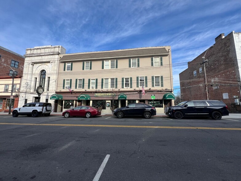 Primary Photo Of 83 Main St, Dobbs Ferry Flex For Sale