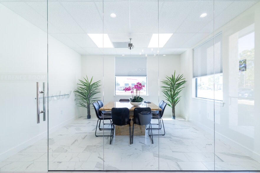 More Photos Of 17904 W Lake Houston Pky, Atascocita Medical For Sale