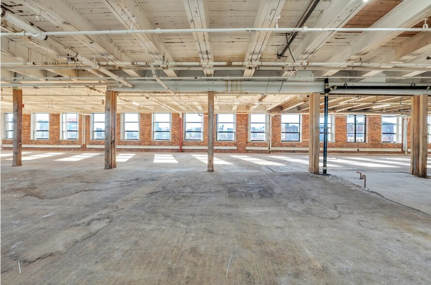 More Photos Of 100 Prescott St, Worcester Warehouse For Lease