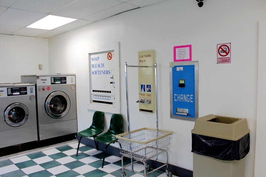 More Photos Of 302 S 6th St, Lebanon Storefront Retail Residential For Sale