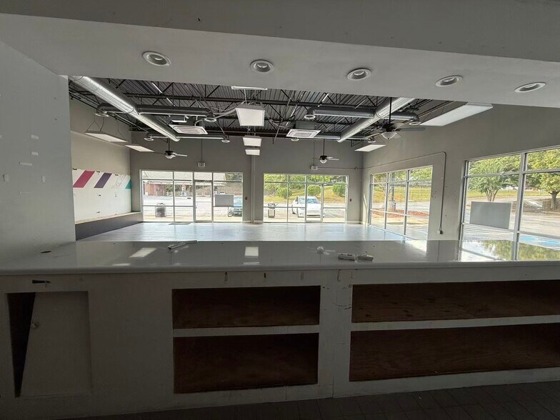 More Photos Of 1878 Mt Zion Rd, Morrow Unknown For Lease