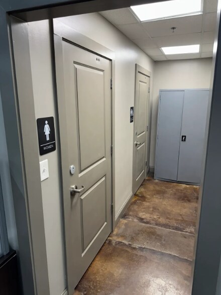 More Photos Of 215-219 Lovvorn Rd, Carrollton Warehouse For Lease