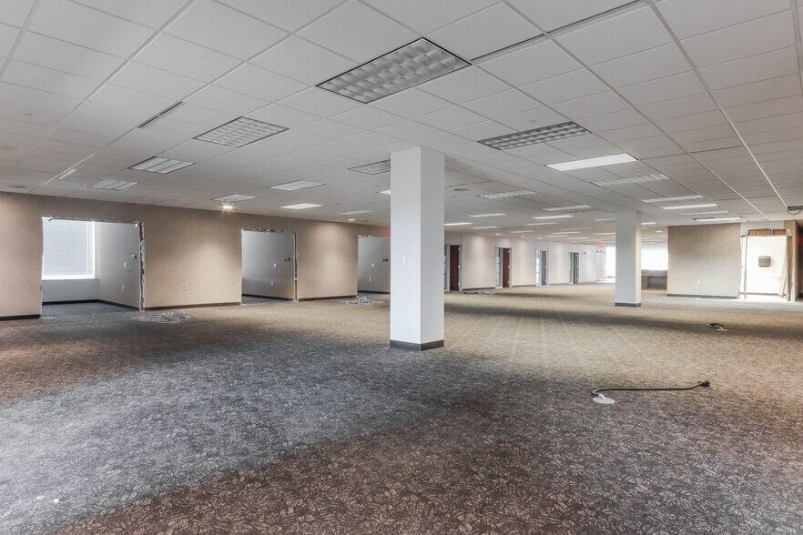 More Photos Of 11 Scott St, Wausau Office For Lease