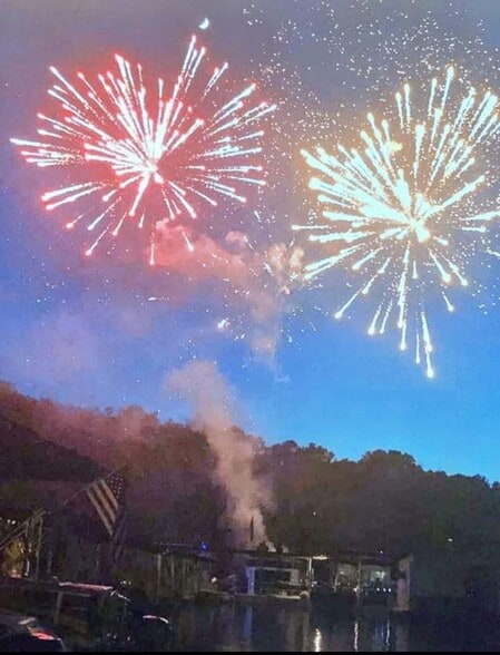 More Photos Of 940 Normans Camp Rd, Harrodsburg Marina For Sale