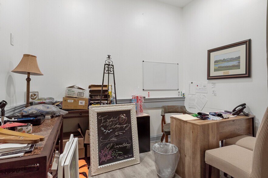 More Photos Of 4550 Golf Club Ln, Spring Hill Golf Course Driving Range For Sale