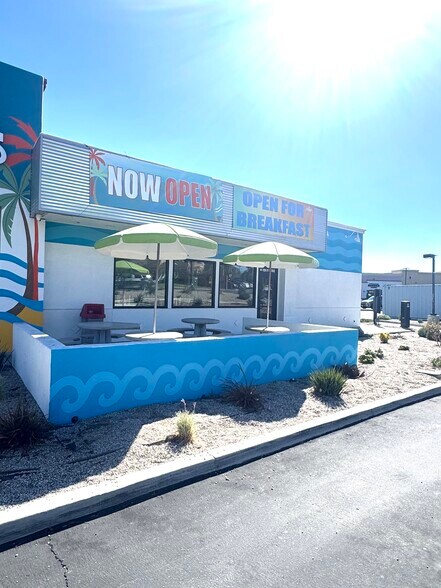 More Photos Of 6247 Day St, Riverside Fast Food For Lease