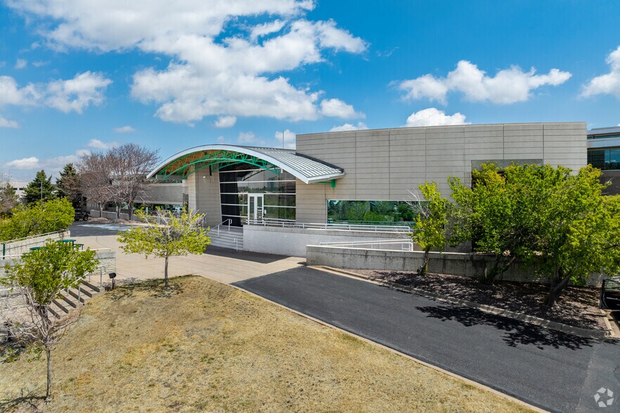 More Photos Of 360 Inverness Dr S, Englewood Warehouse For Lease