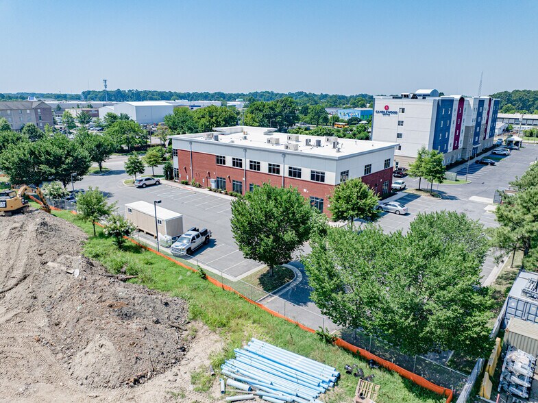 More Photos Of 5630 Lowery Rd, Norfolk Office For Sale