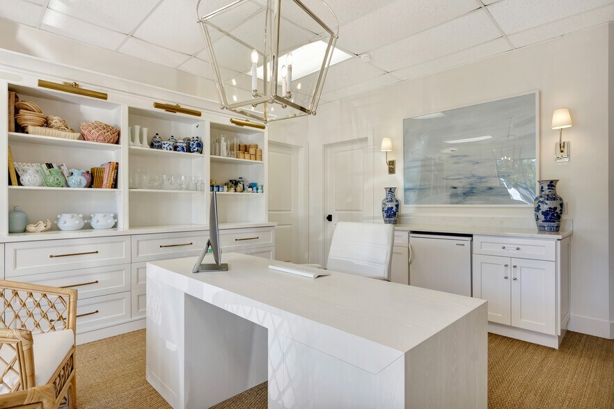 More Photos Of 725 N A1A, Jupiter Medical For Sale