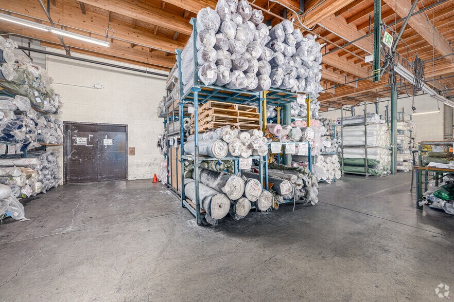 More Photos Of 5801 S Alameda St, Los Angeles Manufacturing For Sale