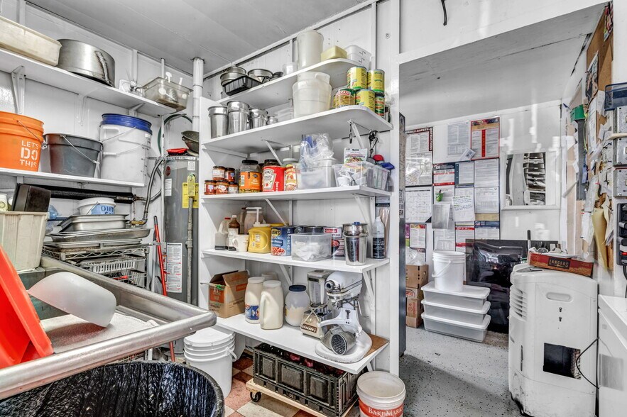 More Photos Of 198 Main St, Bridgeport Restaurant For Sale