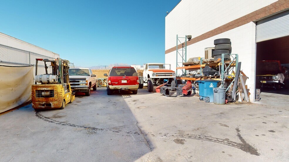 More Photos Of 3495 W Lake Mead Blvd, North Las Vegas Warehouse For Sale