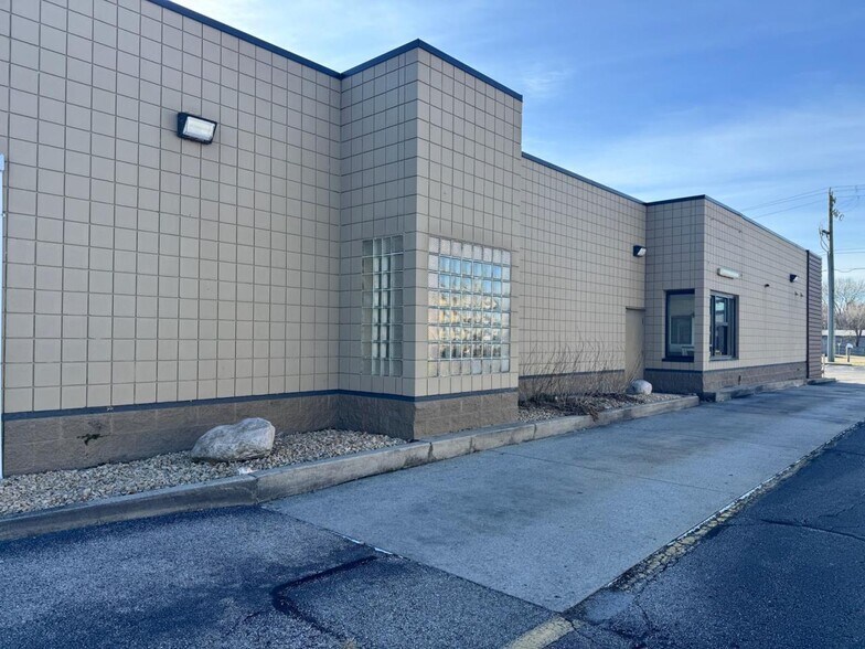 More Photos Of 1181 Stone Dr, Harrison Restaurant For Sale