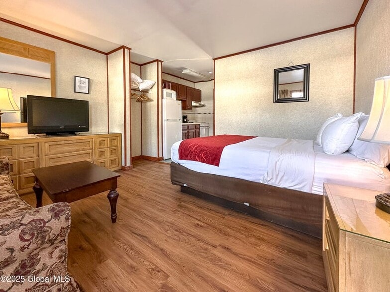 More Photos Of 1545 Us-9, Lake George Hospitality For Sale