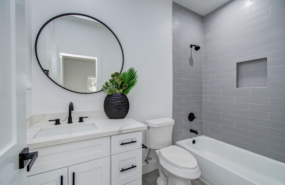 More Photos Of 5024 Winnetka St, Houston Multifamily For Sale
