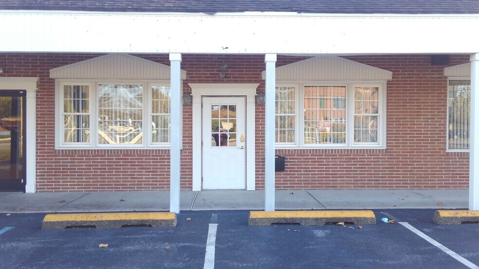 More Photos Of 790 Baltimore Pike, Concordville Storefront Retail Office For Lease