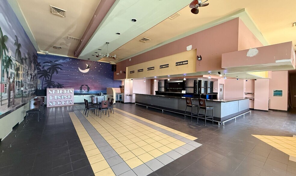 More Photos Of 5801 Academy Rd NE, Albuquerque Restaurant For Lease