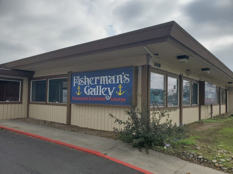 More Photos Of 3008 McHenry Ave, Modesto Restaurant For Lease