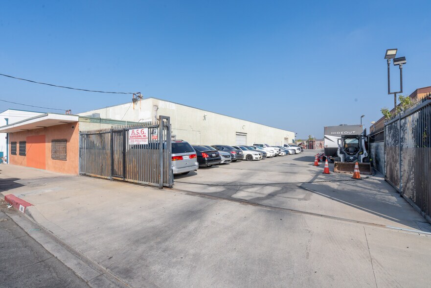 More Photos Of 661 Arroyo St, San Fernando Manufacturing For Lease