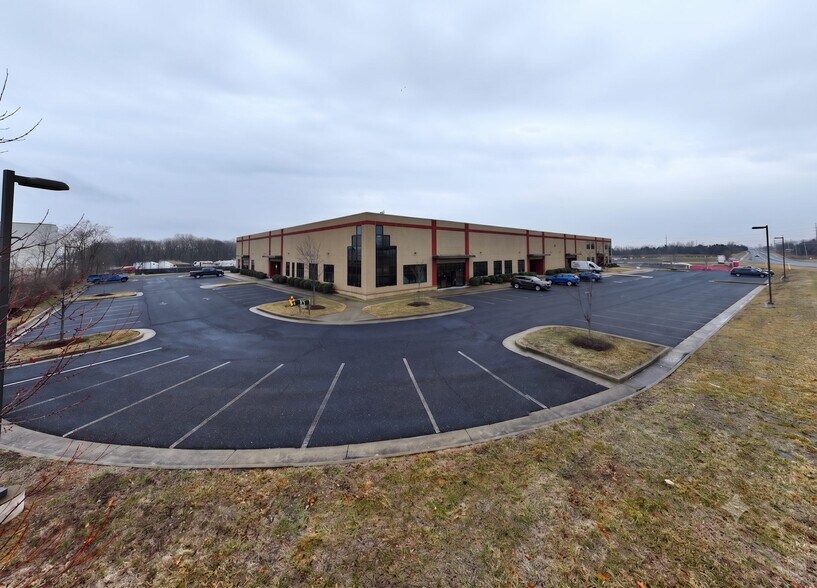 More Photos Of 131 Frogale Ct, Winchester Light Distribution For Lease
