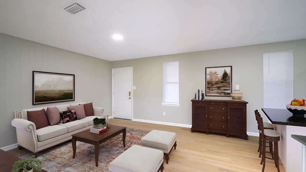 More Photos Of 1533 S Bronough St, Tallahassee Apartments For Sale