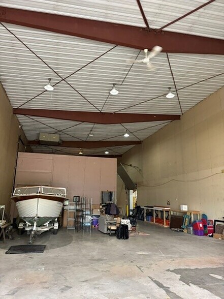 More Photos Of 719 Roosevelt Ave, Detroit Lakes Light Distribution For Sale