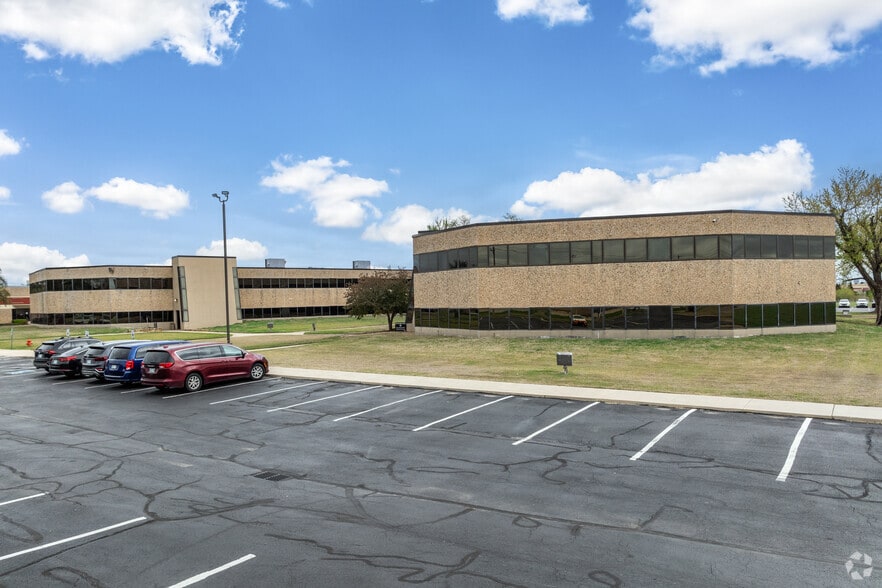 More Photos Of 300 N Meridian Ave, Oklahoma City Medical For Sale