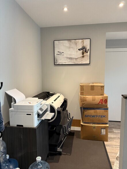 More Photos Of 255 Leonia Ave, Bogota Light Manufacturing For Lease