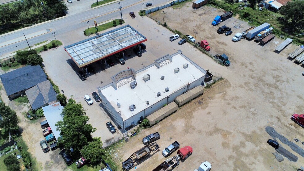 More Photos Of 7803 Jensen Dr, Houston Convenience Store For Lease