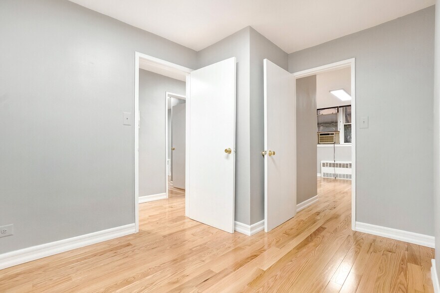 More Photos Of 1717 E 18th St, Brooklyn Apartments For Sale