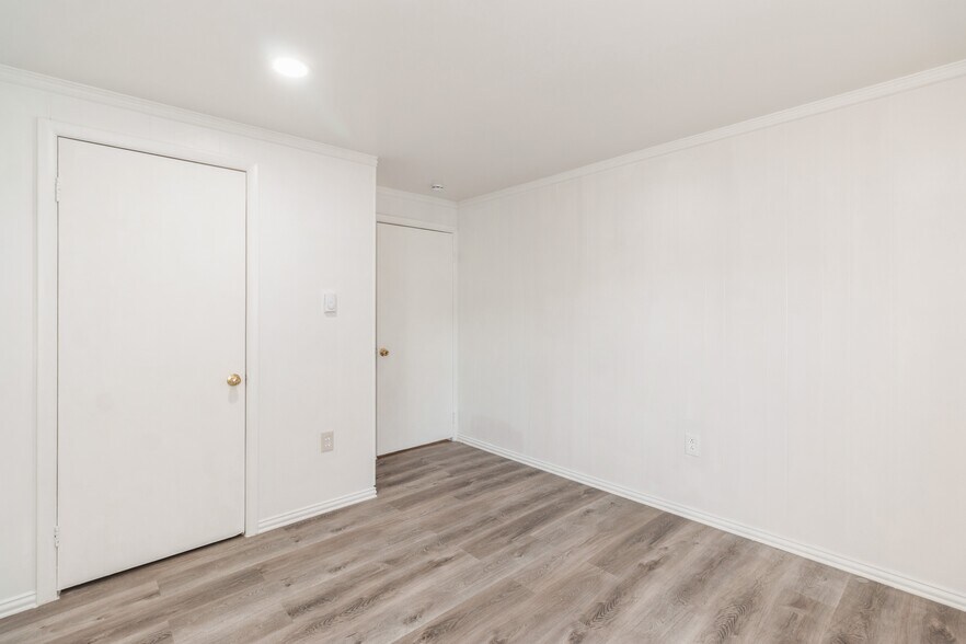 More Photos Of 1312 Kings Hwy, Swedesboro Storefront Retail Residential For Sale