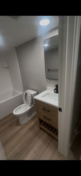 More Photos Of 4212 S Highland Dr, Millcreek Loft Creative Space For Lease