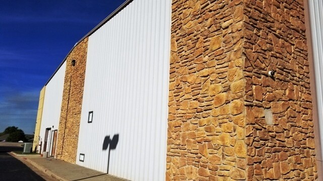 More Photos Of 6720 NW Quanah Parker Trwy, Lawton Freestanding For Sale