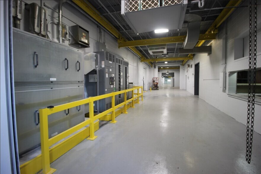 More Photos Of 1390 Mt Read Blvd, Rochester Manufacturing For Lease