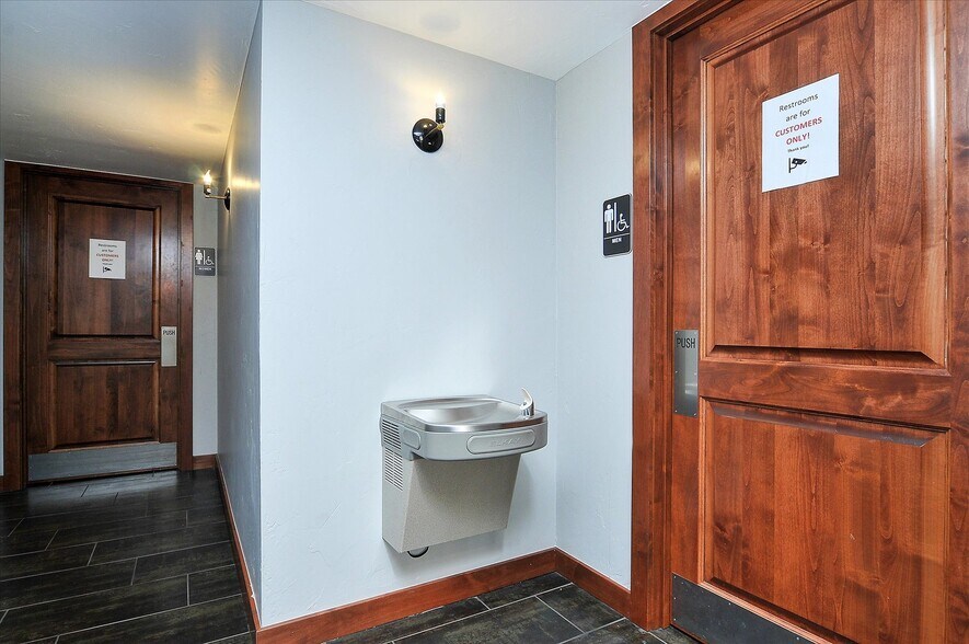 More Photos Of 130 W 2nd St, Salida Medical For Sale