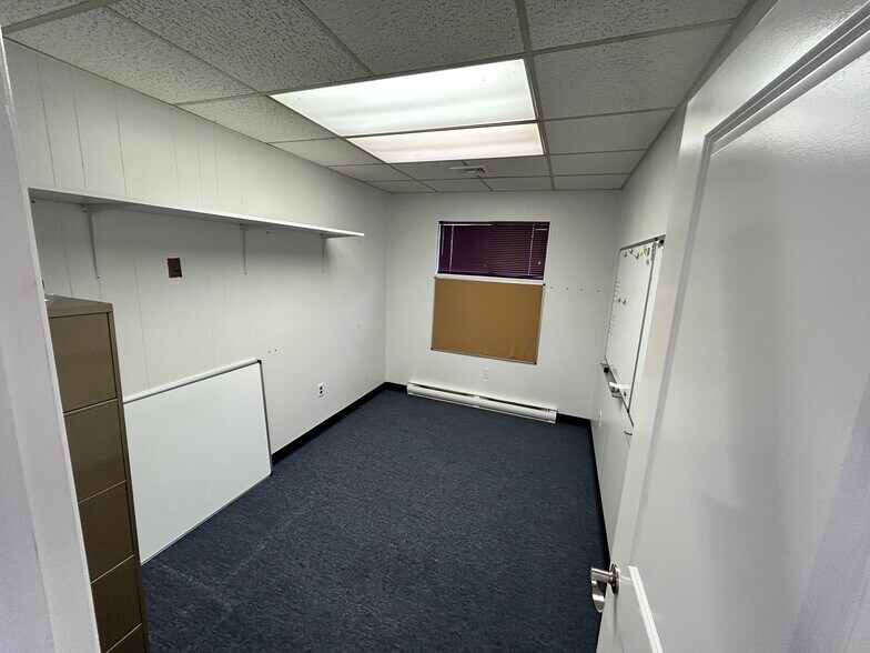 More Photos Of 1365 Blue Mountain Dr, Danielsville Office For Lease