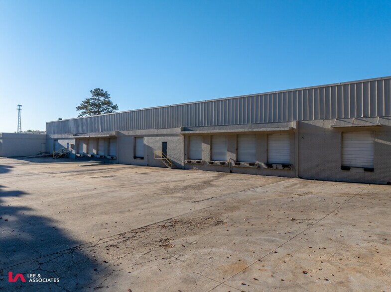 More Photos Of 5675 Bucknell Dr SW, Atlanta Distribution For Lease