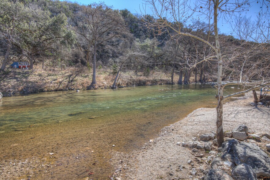 More Photos Of 7367 River Rd, New Braunfels Lodge Meeting Hall For Sale