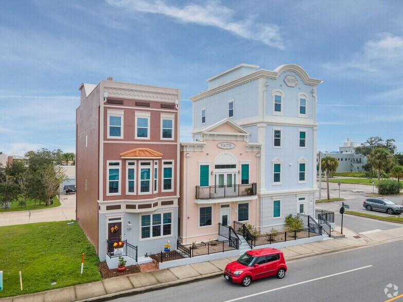 More Photos Of 215 S Palmetto Ave, Daytona Beach Office For Sale