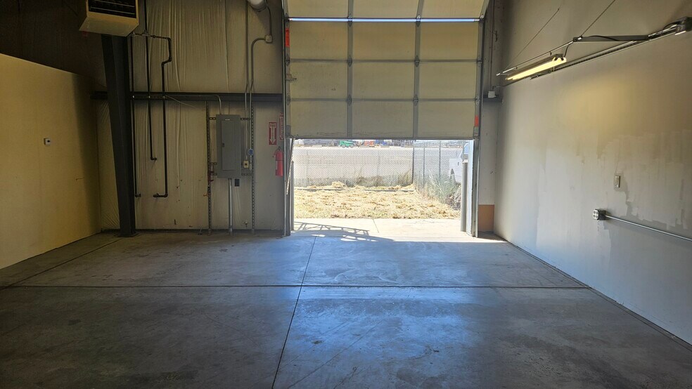 More Photos Of 3020 W 500 S, Salt Lake City Light Manufacturing For Lease