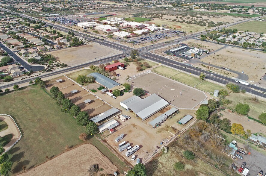 Primary Photo Of 15225 E Riggs Rd, Gilbert Horse Stables For Sale