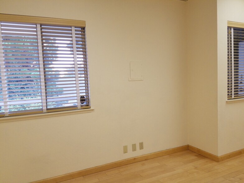More Photos Of 1840 41st Ave, Capitola Office For Lease